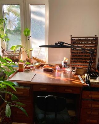 Morning sun on my table. After a little break, I’m back to my books again. This one is a commissioned book, but I’m...